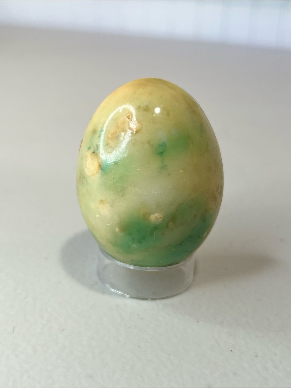 Polished Green and Cream Calcite Decorative Egg